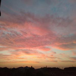 有一个老太婆和小伙子黄色毛片演一个有一个小伙子黄色毛片
